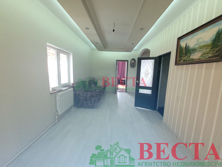 Дом, 82.00 м², на участке 4 сот. фото 3
