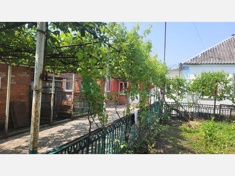 Дом, 60.00 м², на участке 8 сот. фото 1