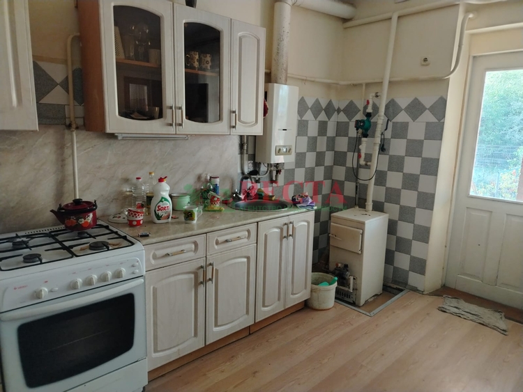 Дом, 80.00 м², на участке 7 сот. фото 2