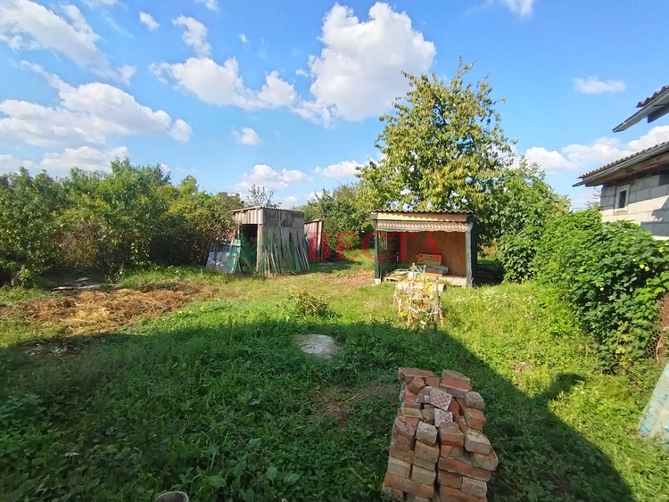 Дом, 55.00 м², на участке 7 сот. фото 2