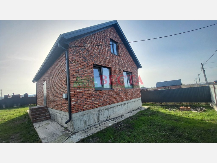 Дом, 80.00 м², на участке 4.80 сот. фото 0