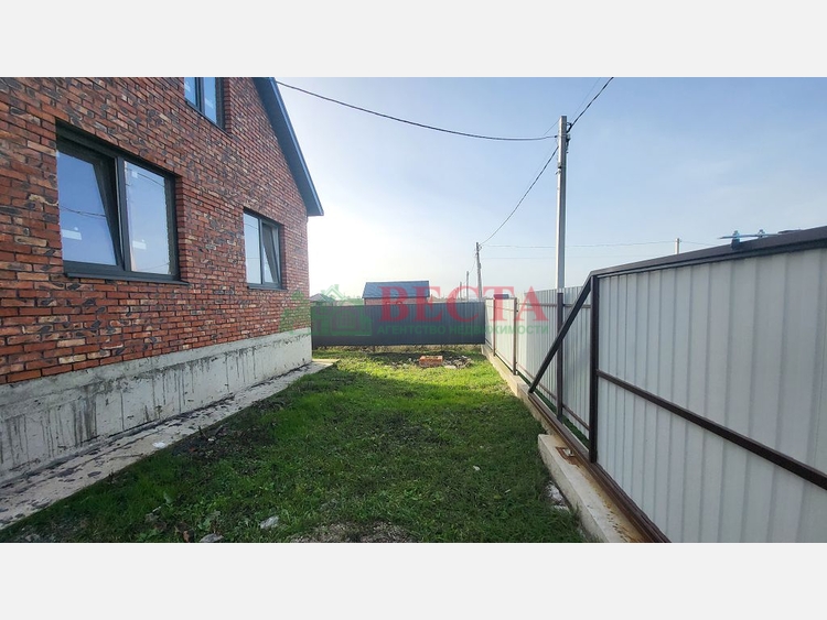 Дом, 80.00 м², на участке 4.80 сот. фото 2