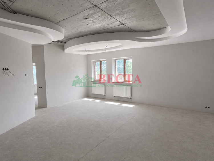 Дом, 240.00 м², на участке 10 сот. фото 4