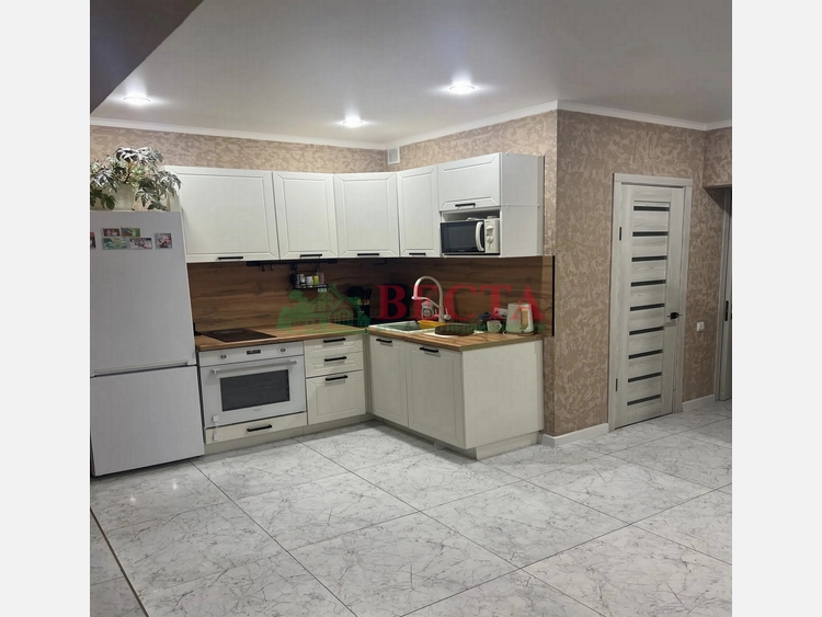 2-комнатная квартира, 71.00 м², 4/5 этаж фото 0