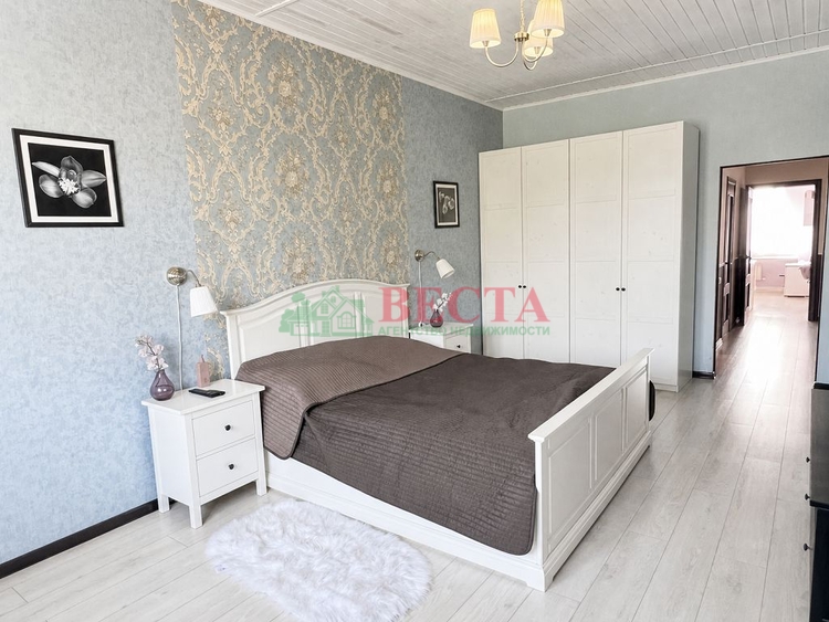 Дом, 296.00 м², на участке 9 сот. фото 6